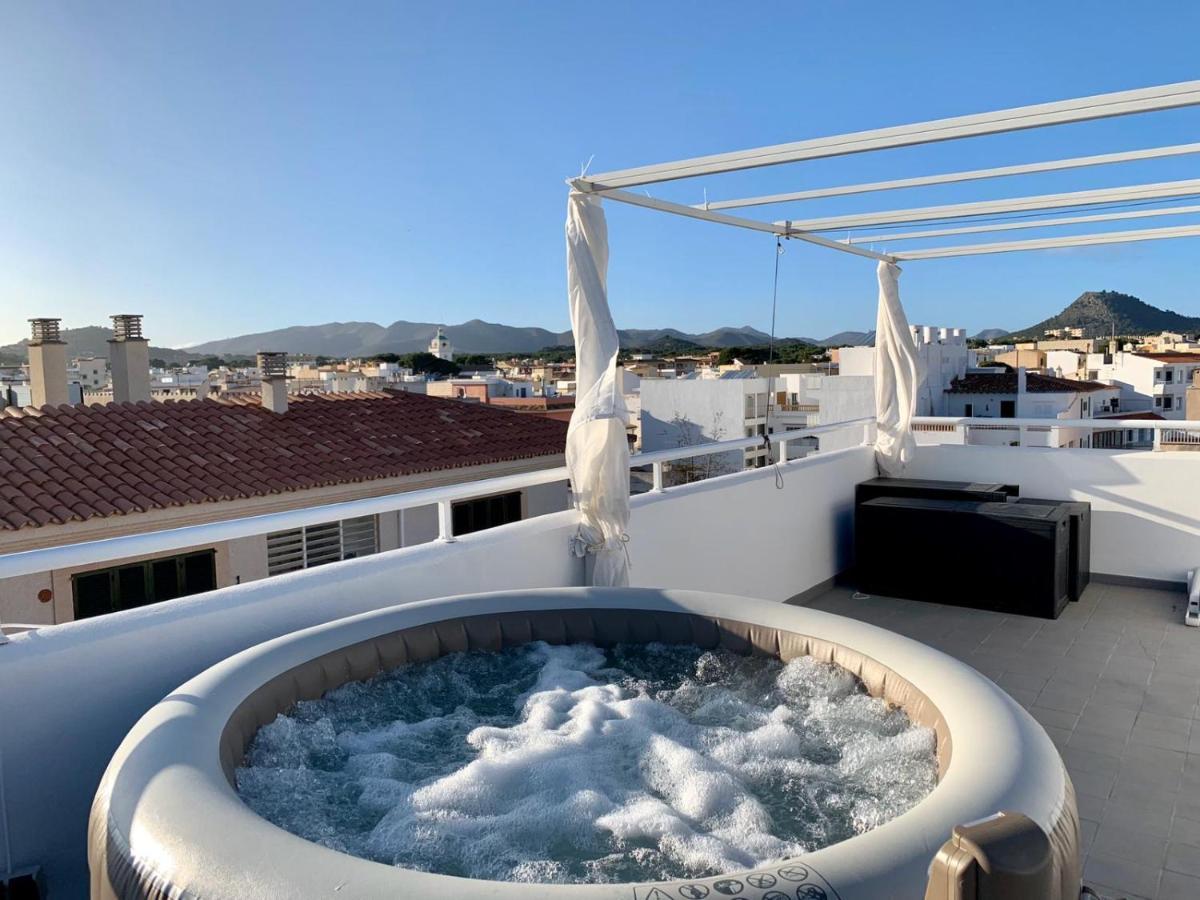 Sonne & Meerblick Aus 40 Grad Heissem Whirlpool Geniessen - Zentral Am Hafen Und Dennoch Ruhig Cala Ratjada  Zewnętrze zdjęcie